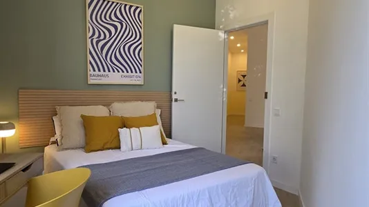 Rooms in Barcelona Eixample - photo 5