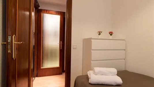 Rooms in Madrid Retiro - photo 3