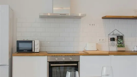 Rooms in Barcelona Eixample - photo 8