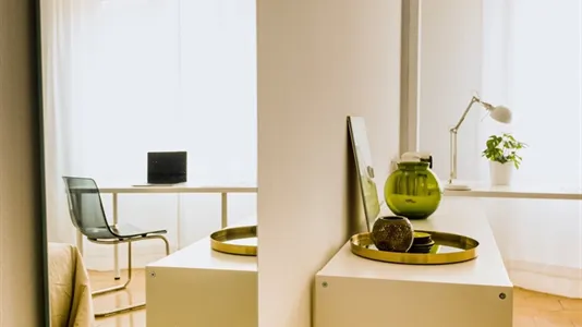 Rooms in Barcelona Eixample - photo 9