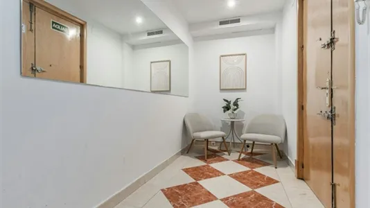 Rooms in Madrid Centro - photo 2