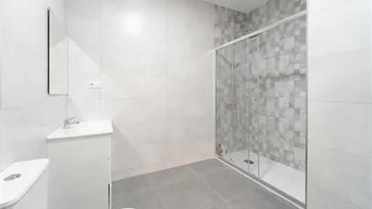 Rooms in Madrid San Blas - photo 8