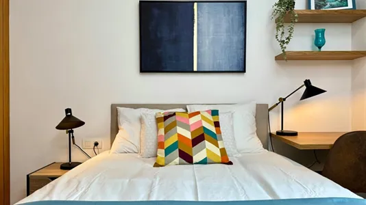 Rooms in Barcelona Sants-Montjuïc - photo 5