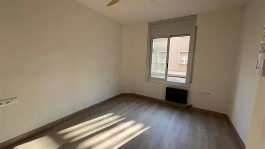 Rooms in Cornellà de Llobregat - photo 3
