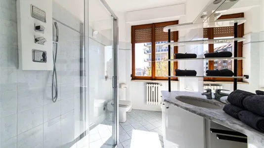 Rooms in Milano Zona 2 - Stazione Centrale, Gorla, Turro, Greco, Crescenzago - photo 9