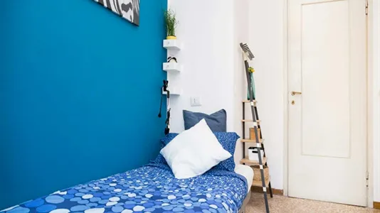 Rooms in Milano Zona 8 - Fiera, Gallaratese, Quarto Oggiaro - photo 4