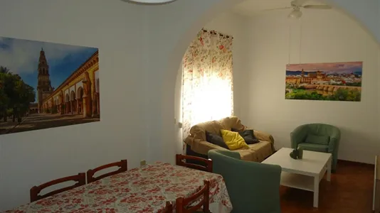 Rooms in Córdoba - photo 9