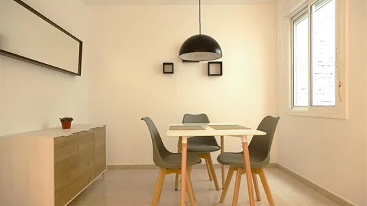 Rooms in Manresa - photo 4