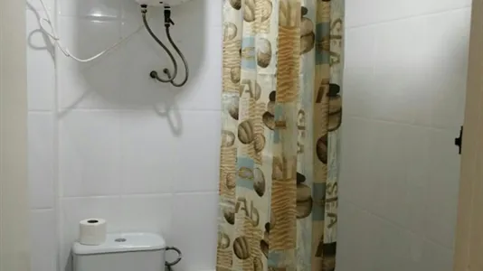 Rooms in Barcelona Ciutat Vella - photo 4