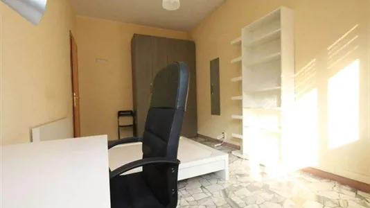 Rooms in Milano Zona 2 - Stazione Centrale, Gorla, Turro, Greco, Crescenzago - photo 1