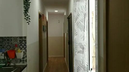 Rooms in Barcelona Ciutat Vella - photo 6