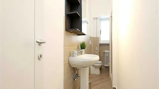Rooms in Roma Municipio VIII – Appia Antica - photo 10