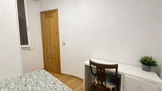 Rooms in Barcelona Les Corts - photo 2