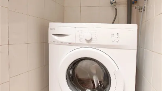 Rooms in Barcelona Ciutat Vella - photo 10