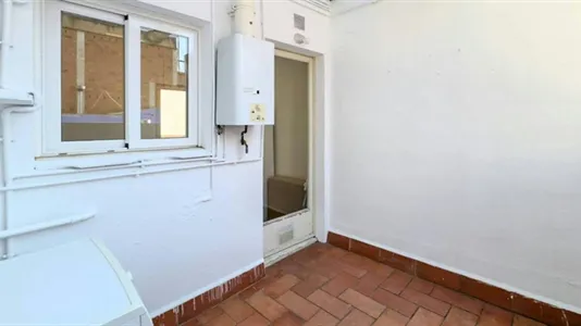 Rooms in Barcelona Eixample - photo 9