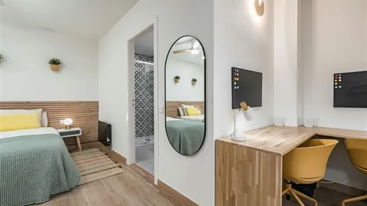 Rooms in Cornellà de Llobregat - photo 6