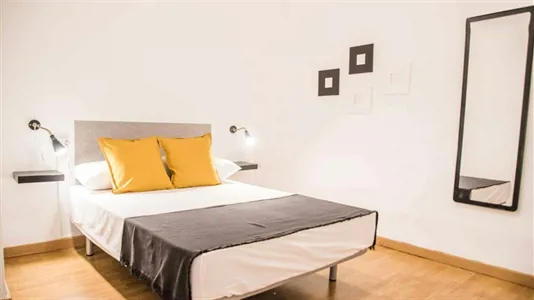 Rooms in Valencia L'Eixample - photo 1