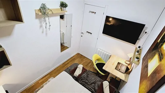 Rooms in Barcelona Sant Andreu - photo 3