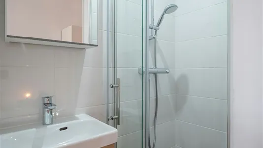 Rooms in Bobigny - photo 4