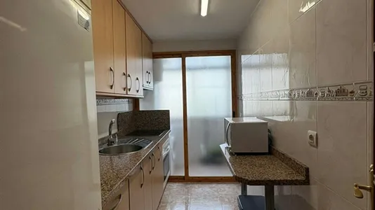 Rooms in Granada - photo 3