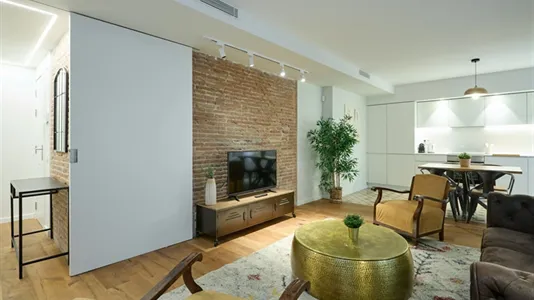 Apartments in Barcelona Ciutat Vella - photo 4