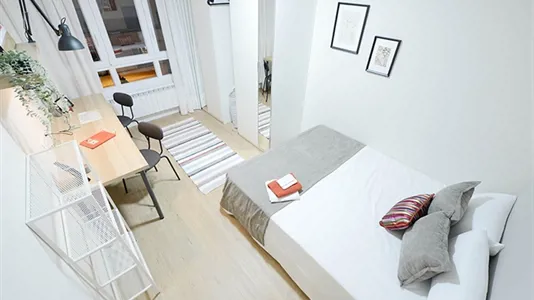 Rooms in Bilbao - photo 1