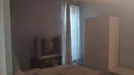 Room for rent, Bologna, Emilia-Romagna, &lt;span class=&quot;blurred street&quot; onclick=&quot;ProcessAdRequest(13611921)&quot;&gt;&lt;span class=&quot;hint&quot;&gt;See streetname&lt;/span&gt;[xxxxxxxxxxxxx]&lt;/span&gt;