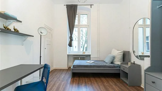 Rooms in Berlin Charlottenburg-Wilmersdorf - photo 3