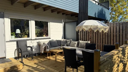 Houses in Ekerö - photo 1