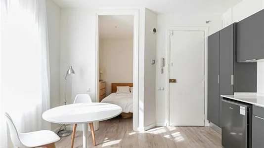 Apartments in Barcelona Ciutat Vella - photo 10