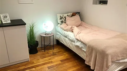 Room for rent in Reykjavík Vesturbær, Reykjavík