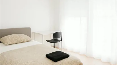 Room for rent in Munich Thalkirchen-Obersendling-Forstenried-Fürstenried-Solln, Munich