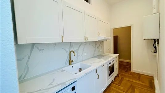 Apartments in Berlin Tempelhof-Schöneberg - photo 2