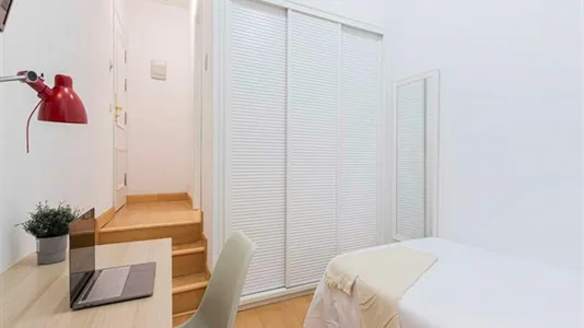 Rooms in Madrid Centro - photo 4