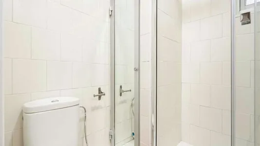 Rooms in Madrid Centro - photo 7