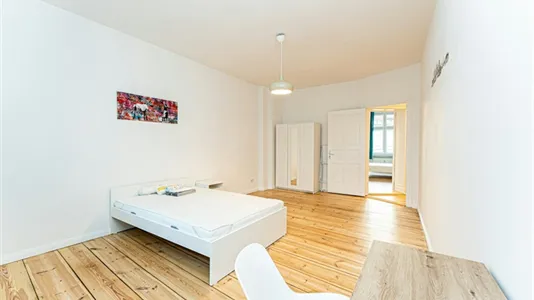 Rooms in Berlin Friedrichshain-Kreuzberg - photo 4