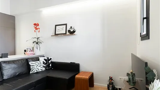 Apartments in Barcelona Sant Martí - photo 9