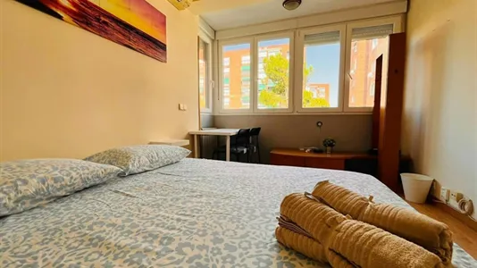 Rooms in Los Berrocales - photo 8