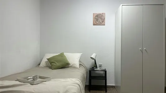 Rooms in Tavernes Blanques - photo 2