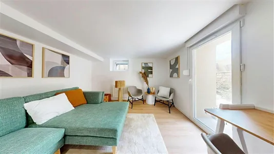 Rooms in Saint-Julien-en-Genevois - photo 6