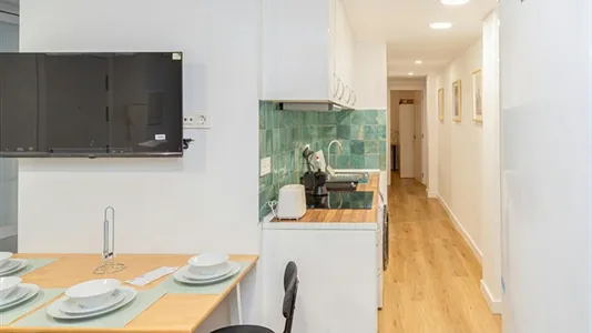 Rooms in Zaragoza - photo 9