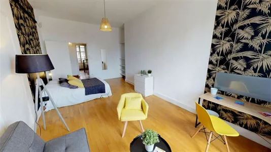 Rooms in Lyon - photo 2