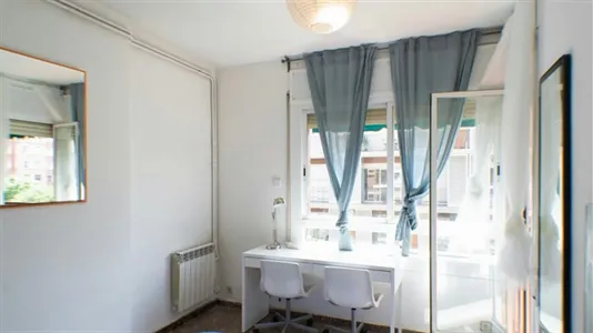 Rooms in Barcelona Eixample - photo 4