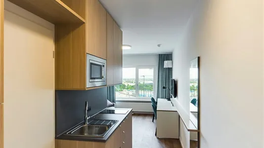 Apartments in Berlin Mitte - photo 2