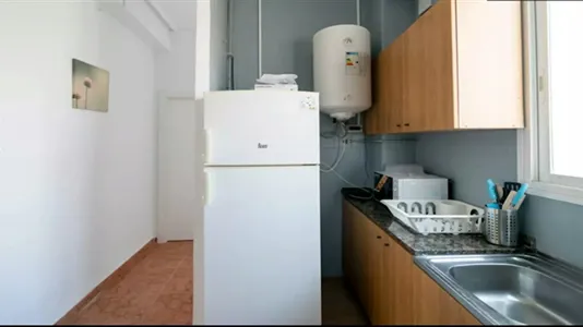 Rooms in Valencia Ciutat Vella - photo 8