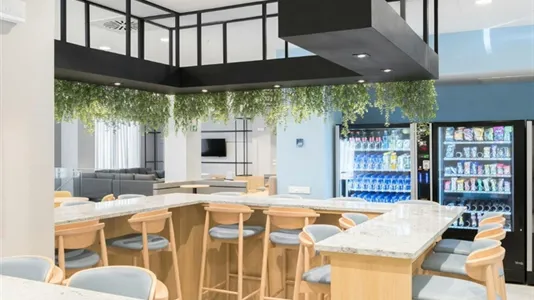 Rooms in Girona - photo 4