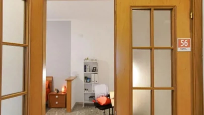 Room for rent in Pozzuoli, Campania
