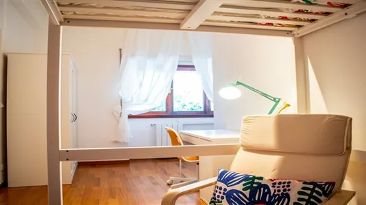 Rooms in Roma Municipio II – Parioli/Nomentano - photo 4