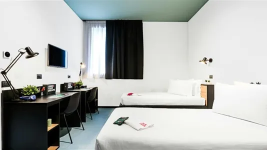 Apartments in Modena - photo 2