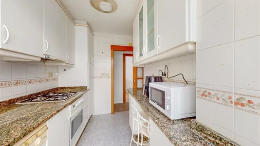 Rooms in Castellón de la Plana/Castelló de la Plana - photo 8